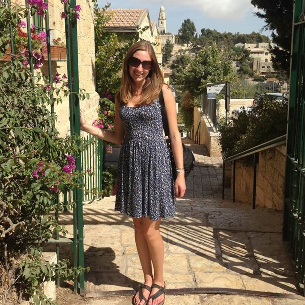 Meet your Posher, Danielle